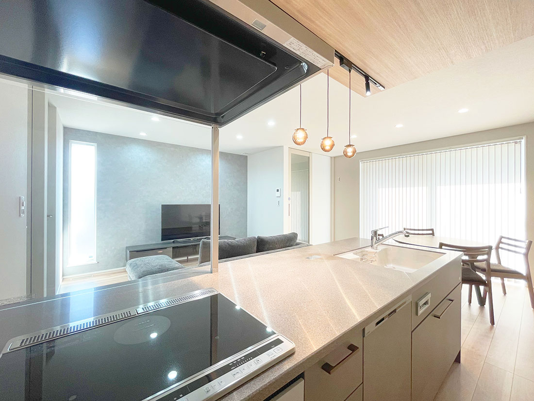 憧れのオープンキッチンの全景