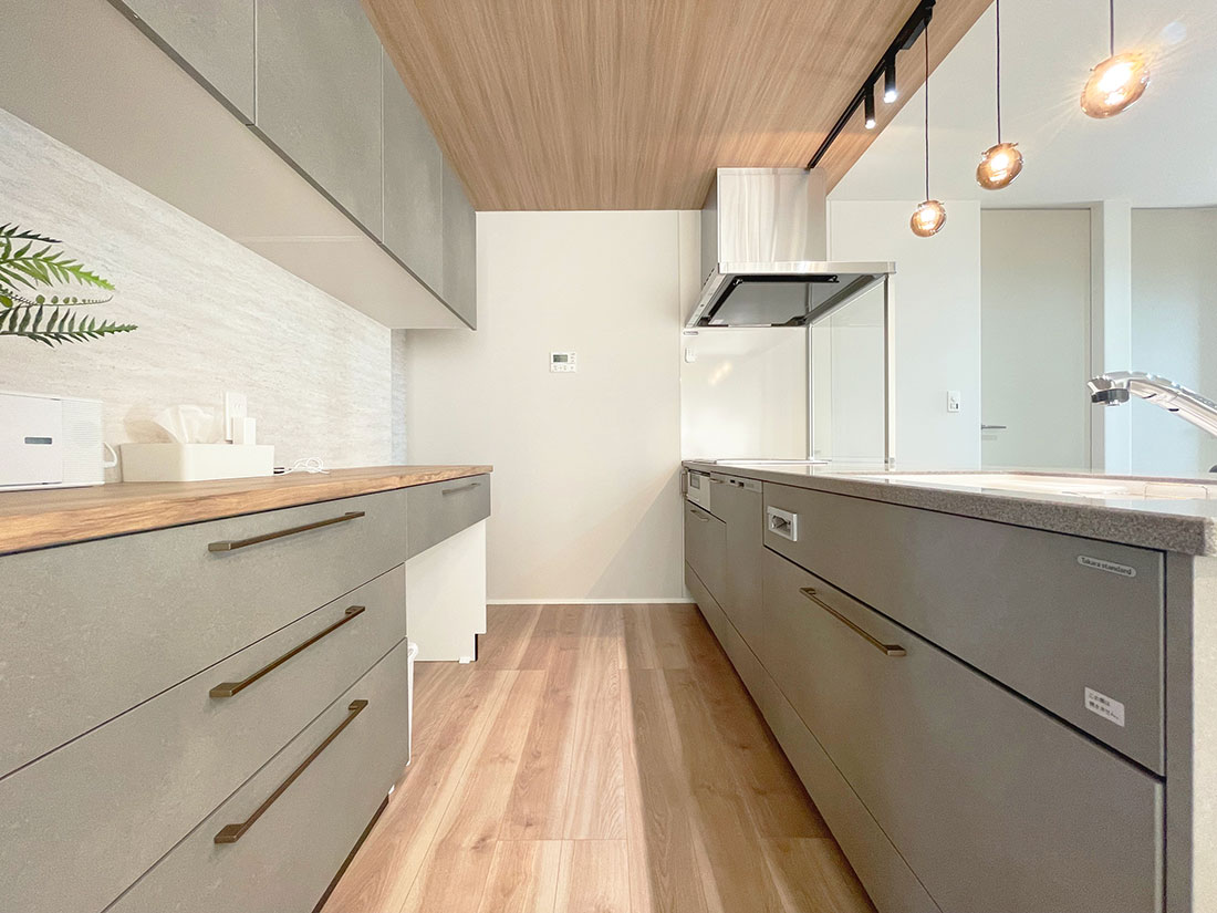 オープンキッチンの写真1 - アイランドキッチン